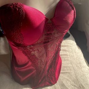 Maroon corset shirt